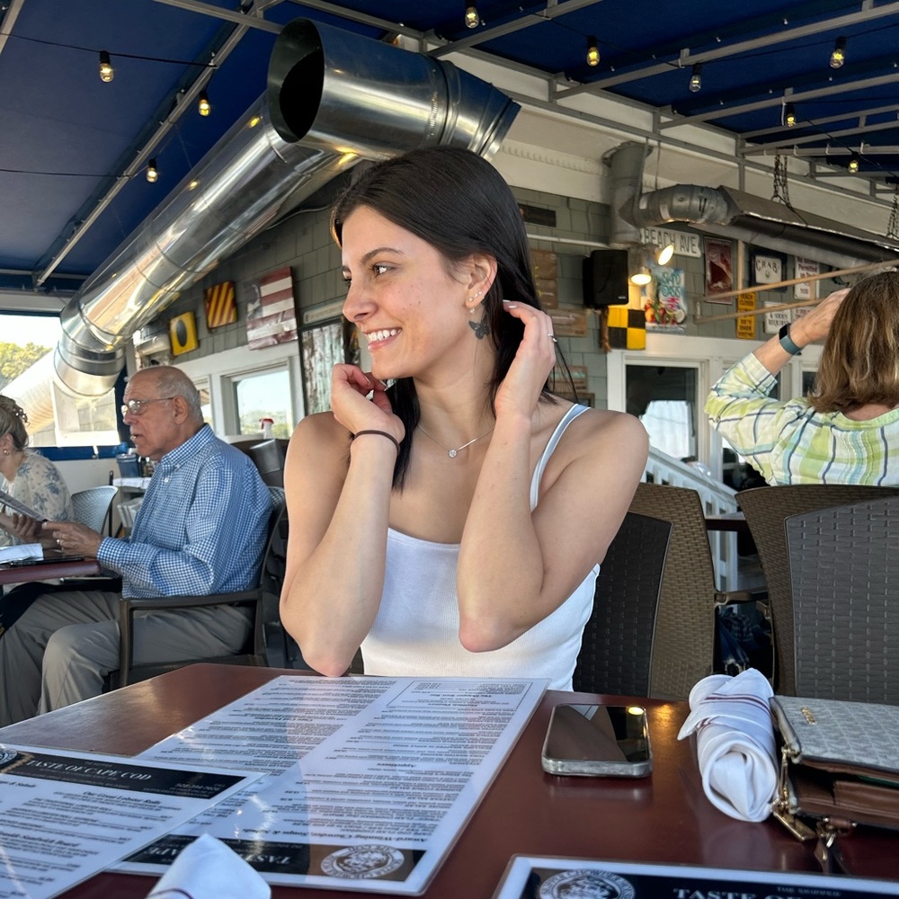 Meet your Posher, Jessica